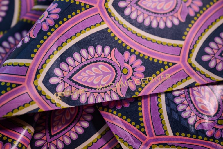 Notre Partenariat Exclusif : Pourquoi le Minimum de Commande est de 3000m