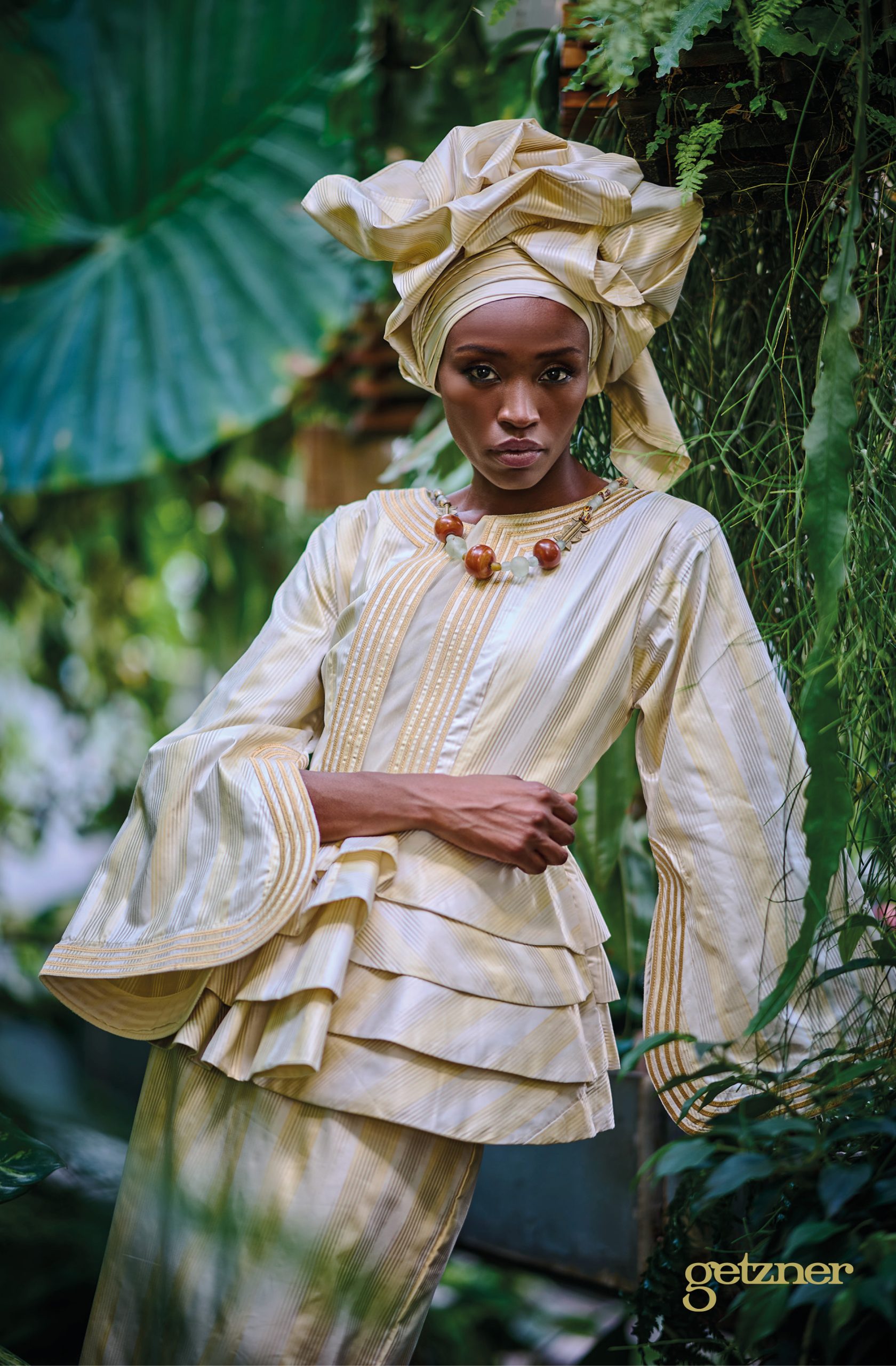 Femme toute vêtue de tissu Getzner Super Magnum