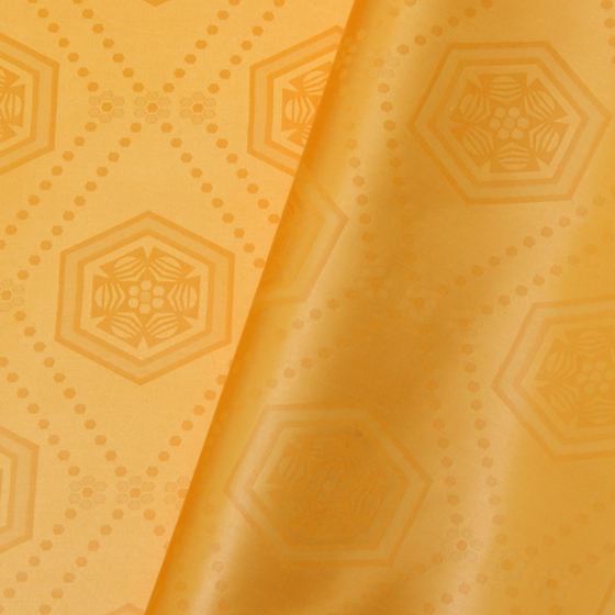 Image d'un Bazin Getzner Super Magnum jaune avec motif en losange